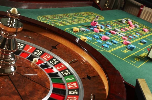 bento76 platform showing live blackjack tables and Liga 1 sportsbook markets